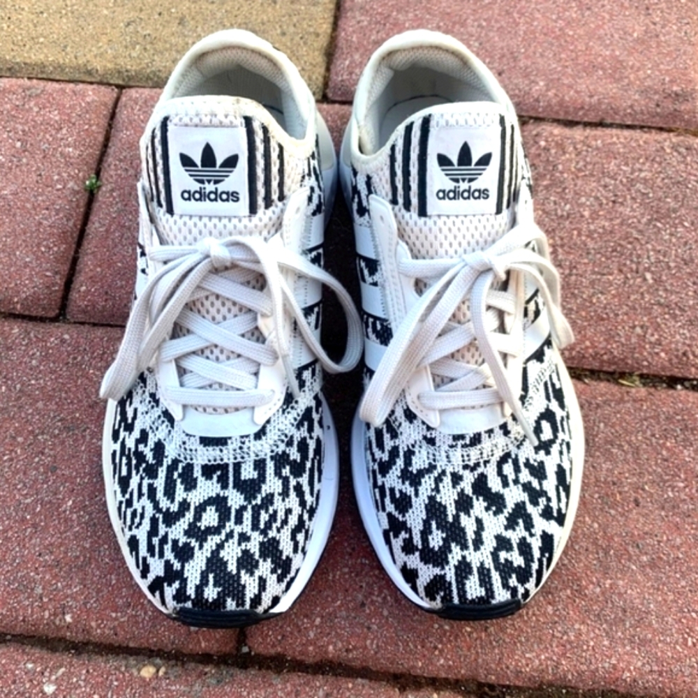Adidas LEOPARD Sneakers